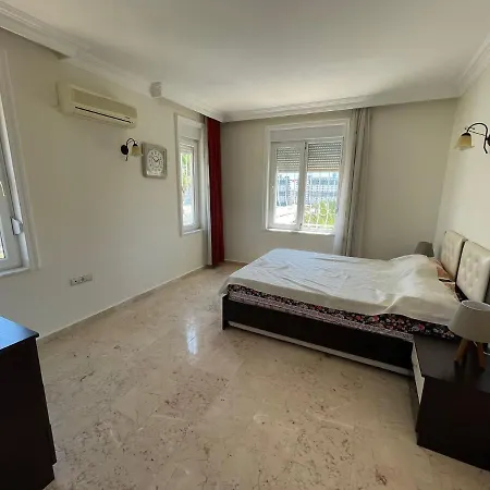 Gold Bau No : 10 Apartman